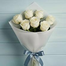 Букет 7 Белых роз Эдлесс Лав в Красноярке