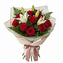 Букет цветов из:  Лилии и Розы в Красноярке