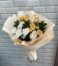 Букет цветов из:  Розы и Хризантемы в Красноярке