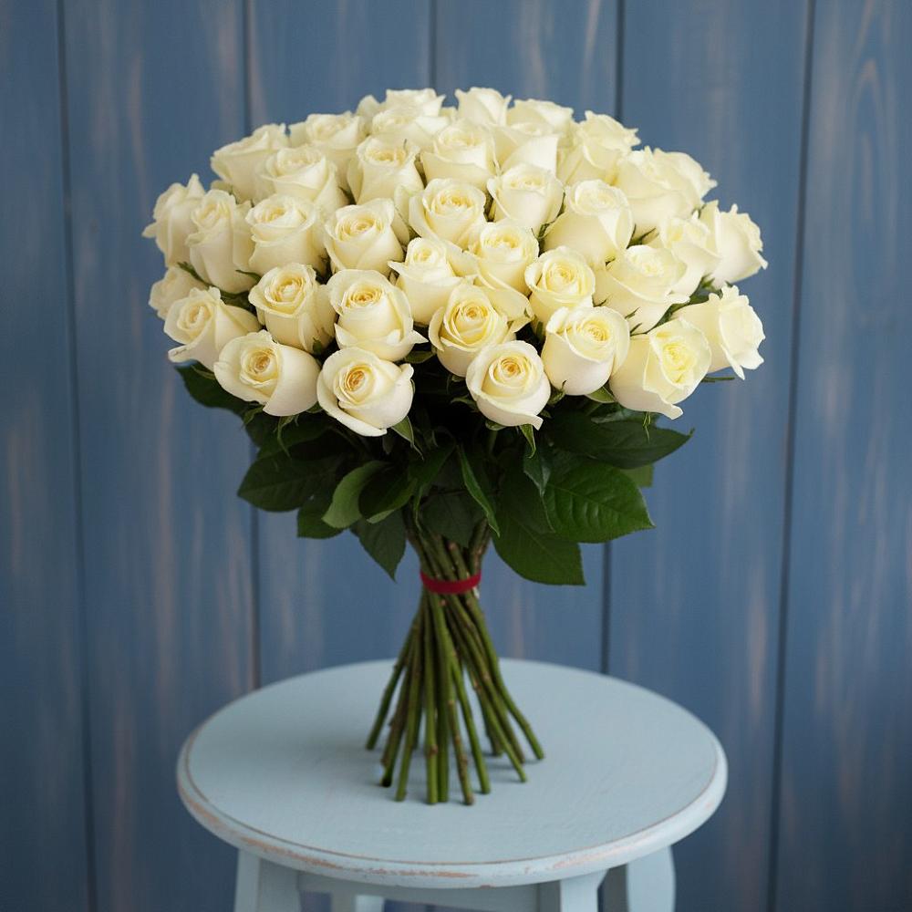 Букет 51 Белая роза Эдлесс Лав в Красноярке