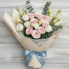 Букет цветов из:  Лизиантусы в Красноярке