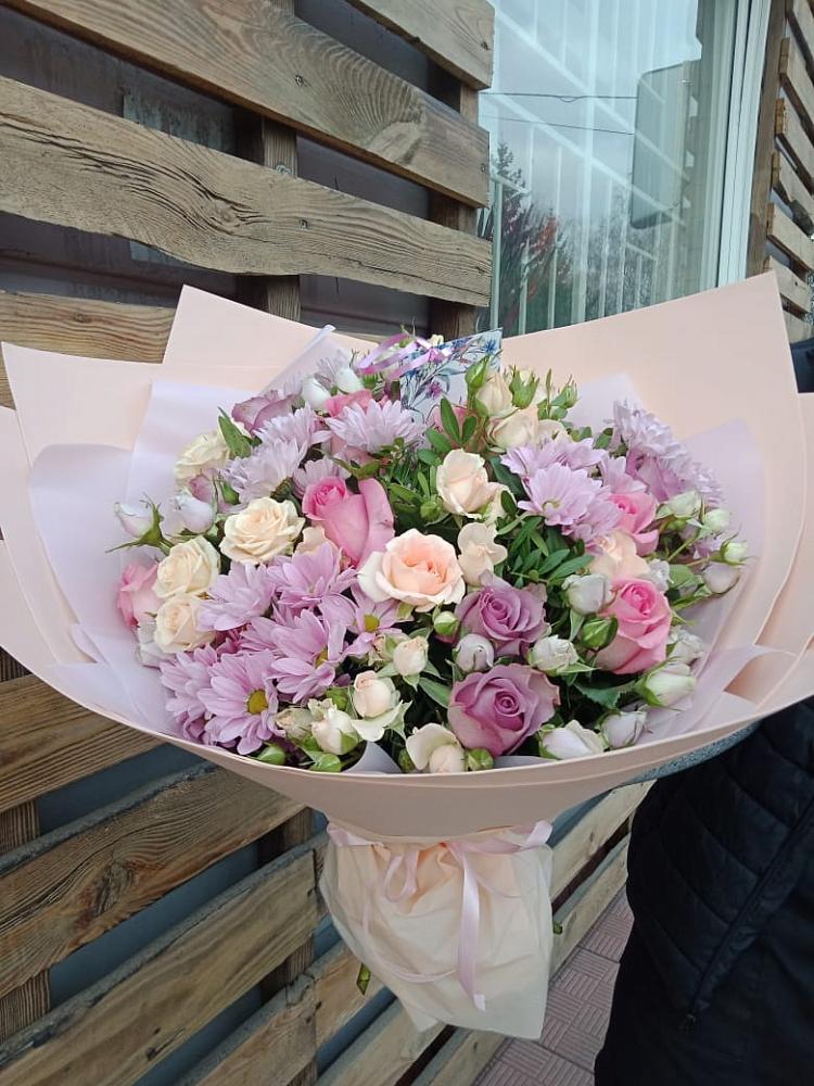 Букет цветов из: Розы и Хризантемы в Красноярке