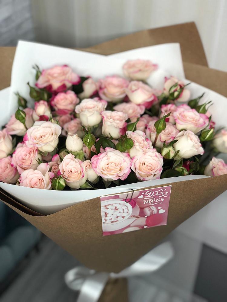 Букет цветов из: Розы в Красноярке