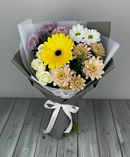 Букет цветов из:  Розы, Герберы и Хризантемы в Красноярке