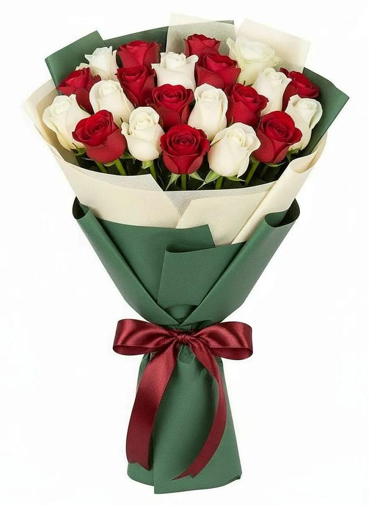 Букет Микс из красных и белых роз в Красноярке