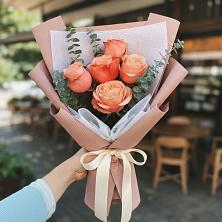 Букет цветов из:  Розы в Красноярке