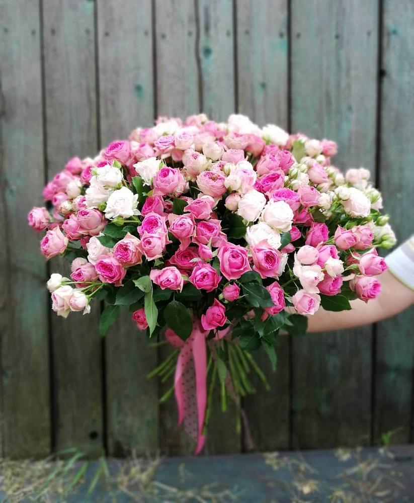 Букет Розовые кустовые розы Натали и Лав Лидия в Красноярке