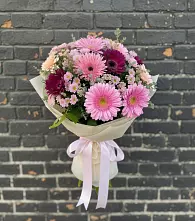 Букет цветов из:  Герберы и Хризантемы #REPLACE_PRED# Красноярке