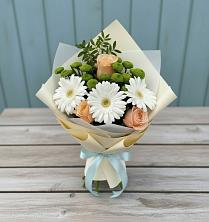 Букет цветов из:  Герберы, Розы и Хризантемы в Красноярке